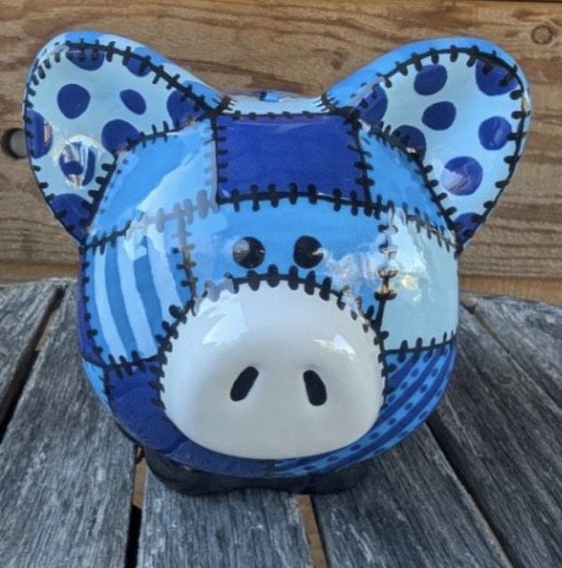 Medium piggy bank